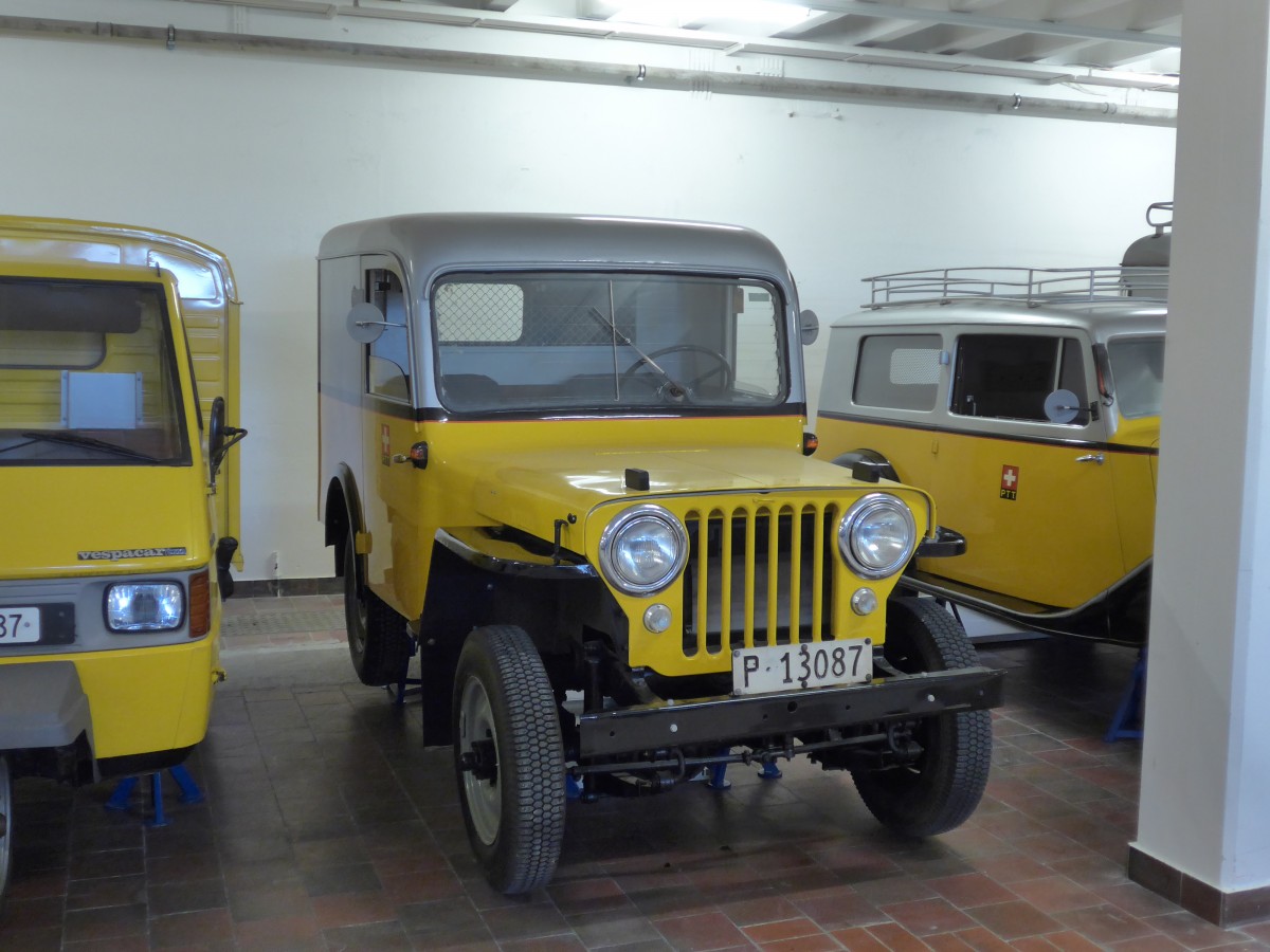 (161'561) - PTT-Regie - P 13'087 - Jeep am 30. Mai 2015 in Mamishaus, Depot MfK