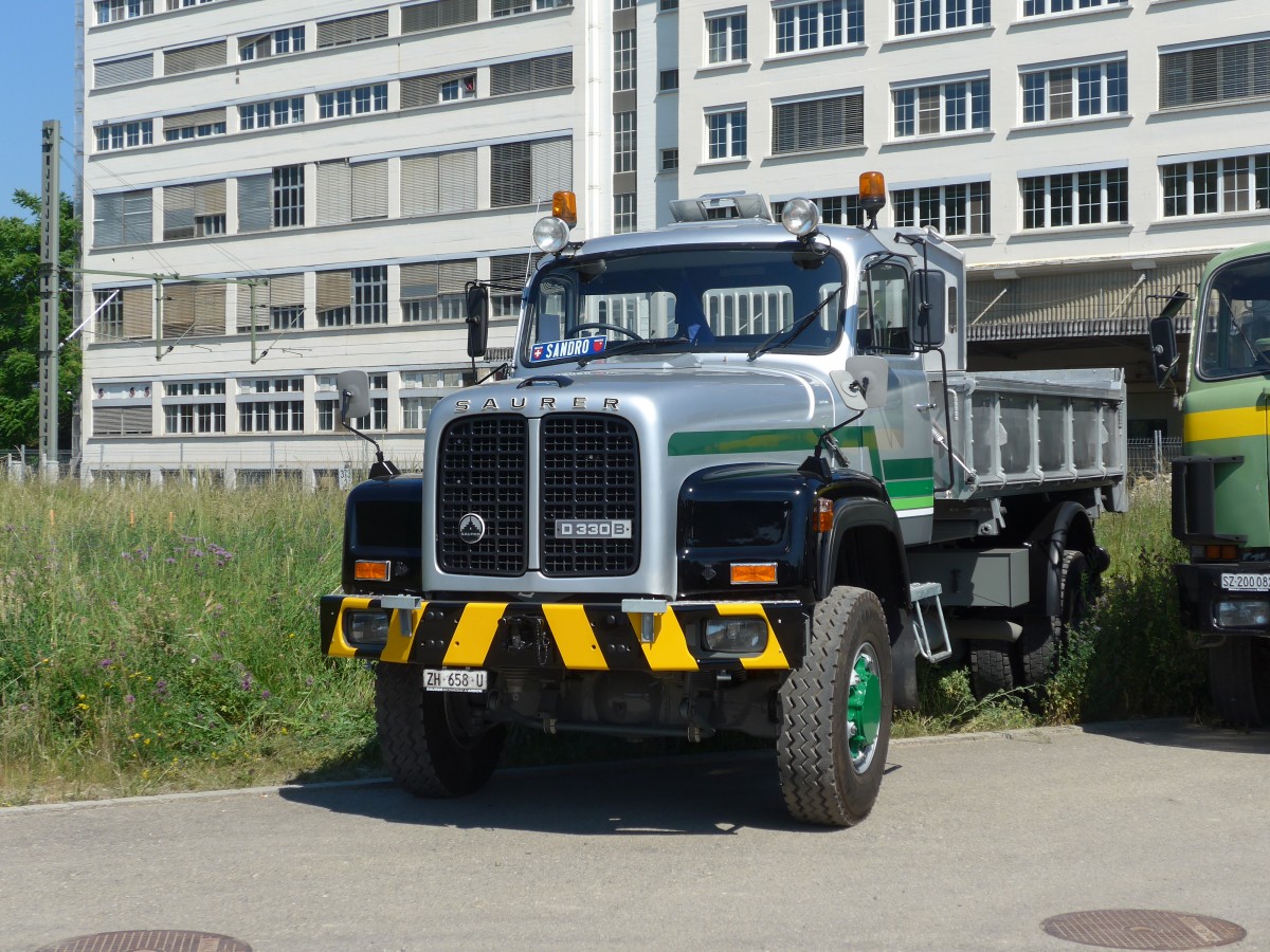 (161'760) - Saurer - ZH 658 U - am 6. Juni 2015 in Thayngen, Saurertreffen