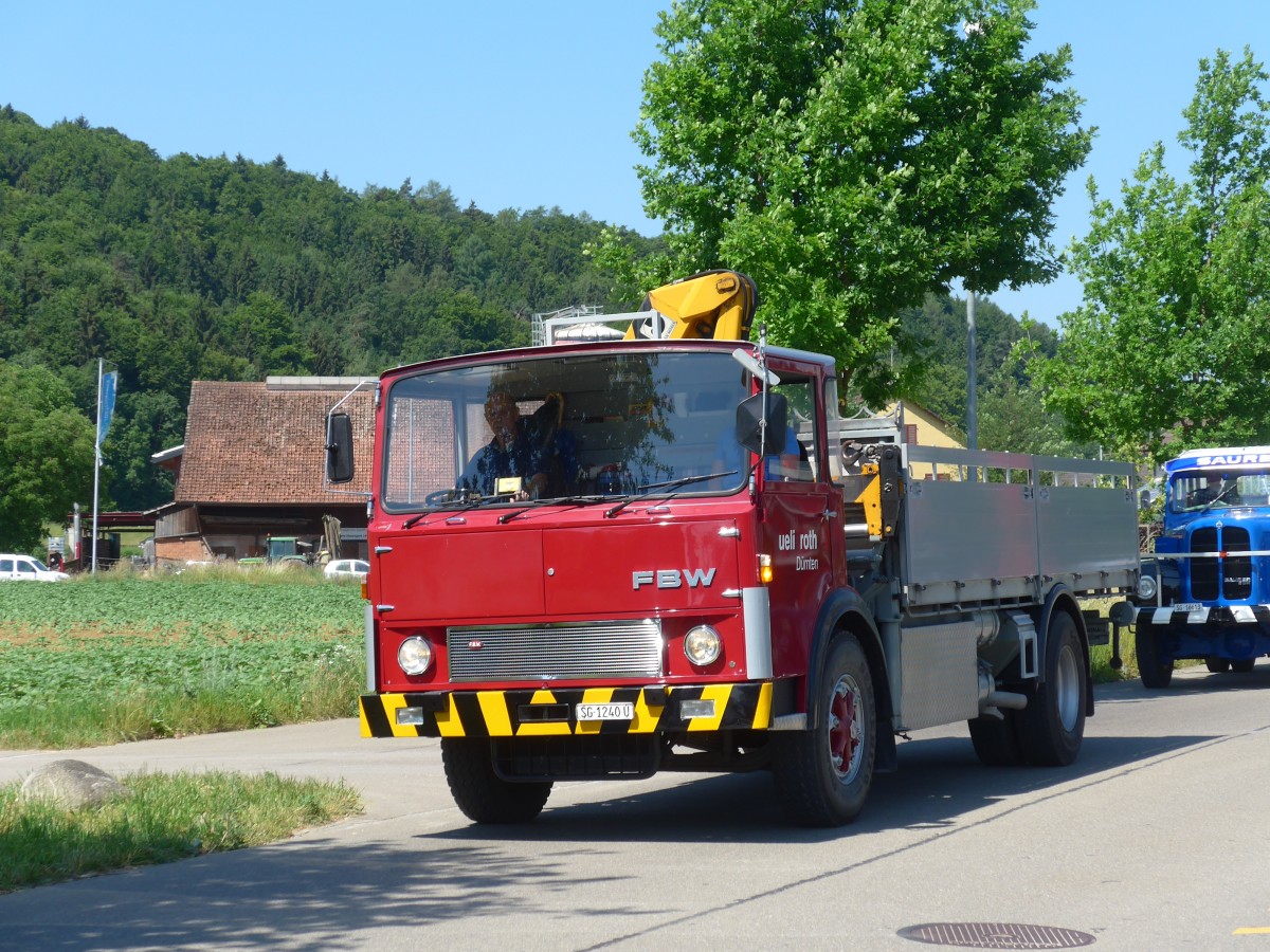 (161'834) - Roth, D�rnten - SG 1240 U - FBW am 6. Juni 2015 in Thayngen, Saurertreffen