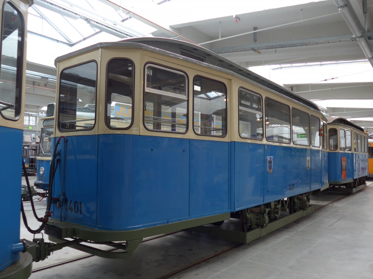 (162'826) - MVG-Tram - Nr. 1401 - am 28. Juni 2015 in M�nchen, MVG-Museum