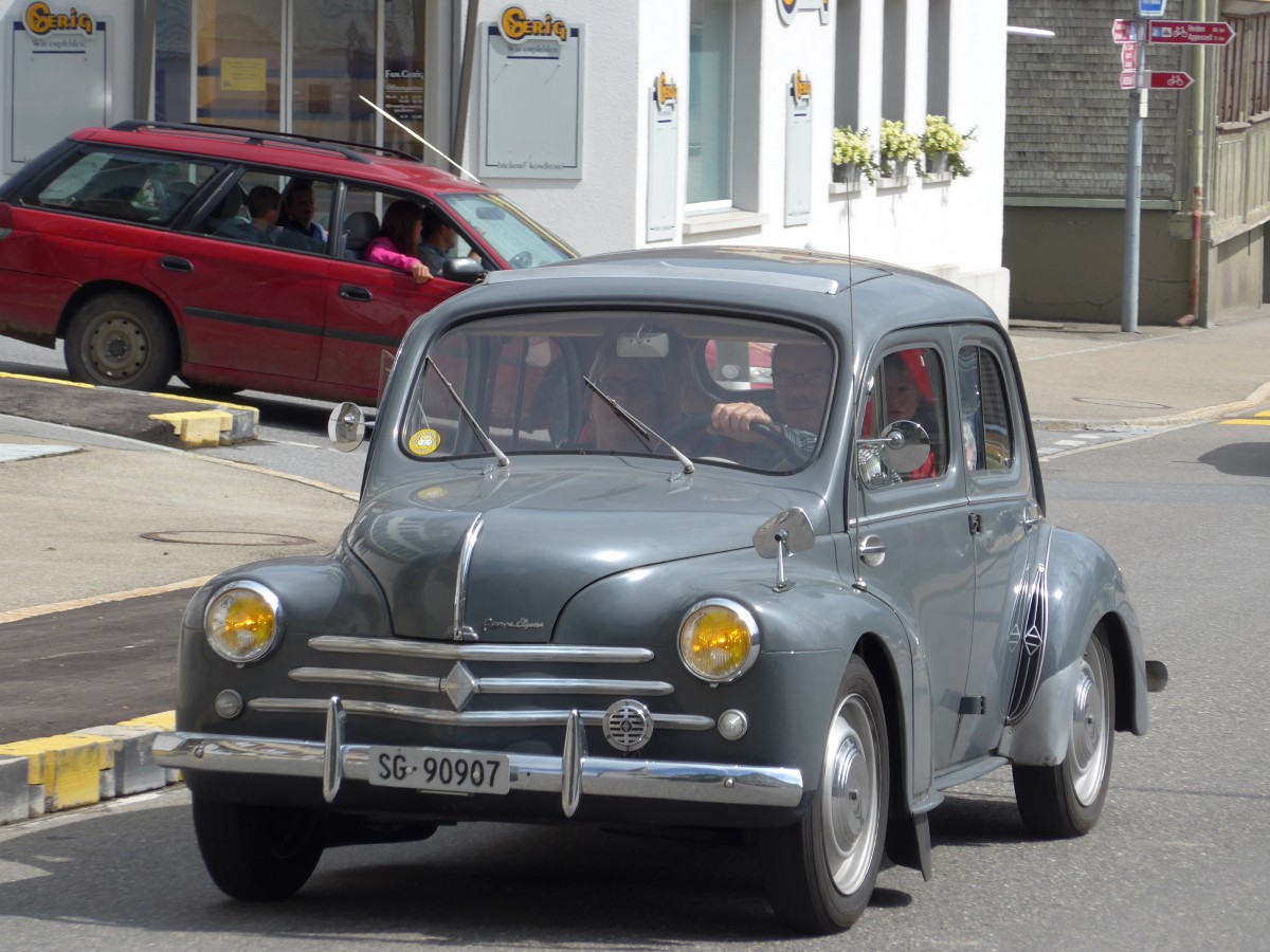 (163'227) - Renault - SG 90'907 - am 2. August 2015 in Urn�sch