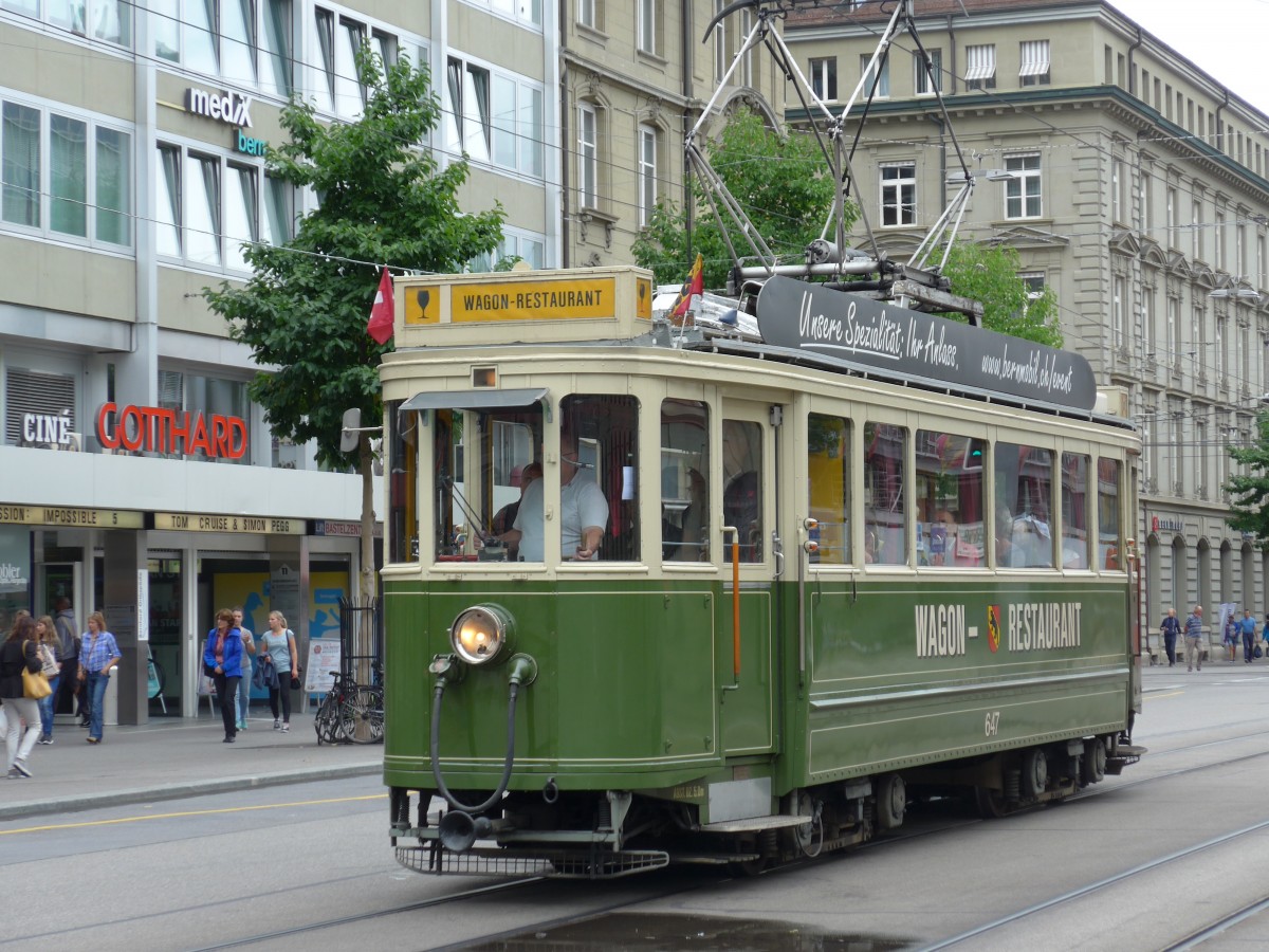 (163'463) - SVB-Tram - Nr. 647 - am 15. August 2015 beim Bahnhof Bern