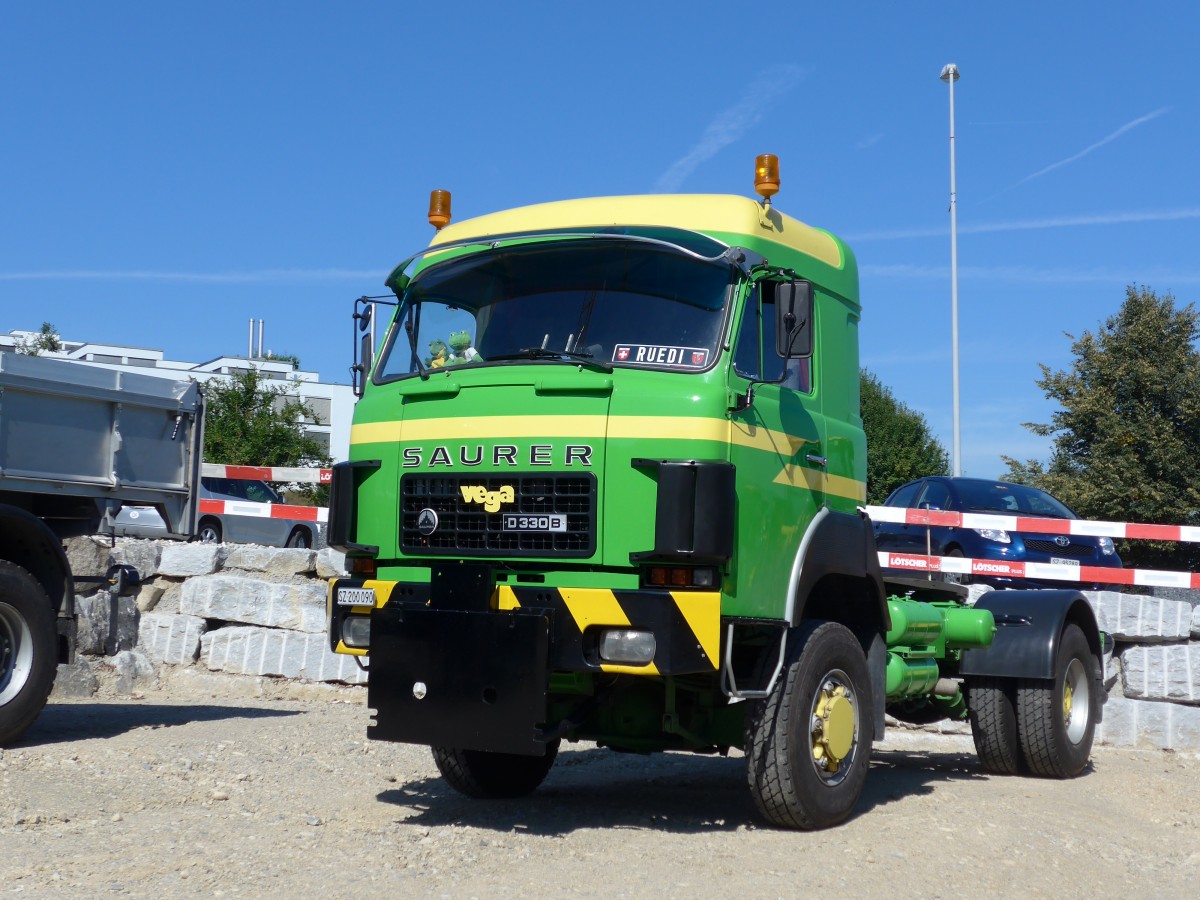 (163'947) - Vega - SZ 200'090 - Saurer am 29. August 2015 in Oberkirch, CAMPUS Sursee