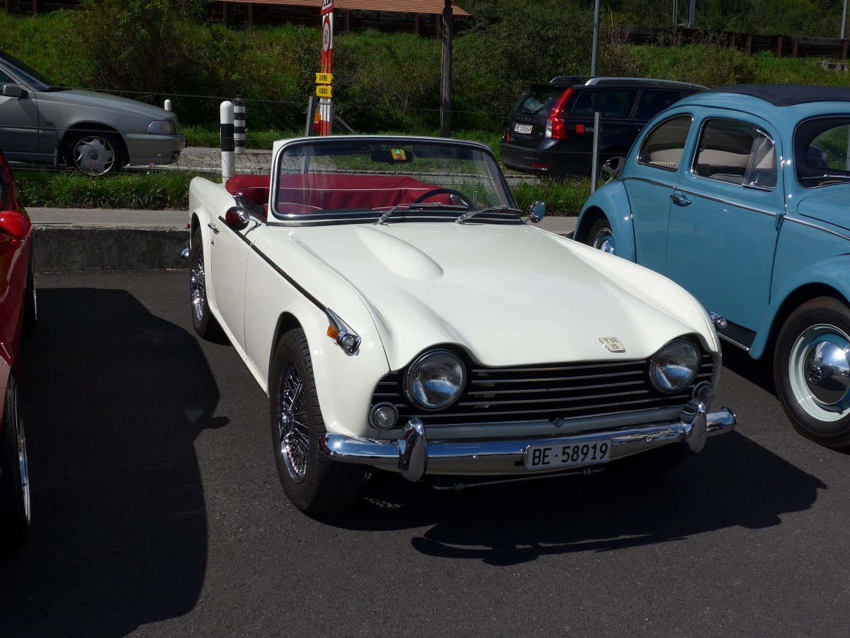 (164'445) - Triumph - BE 58'919 - am 6. September 2015 in Reichenbach