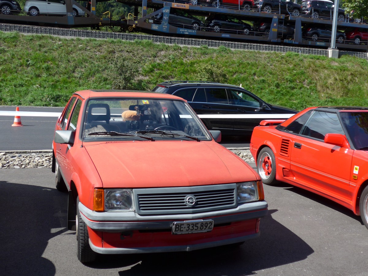 (164'486) - Opel - BE 335'892 - am 6. September 2015 in Reichenbach