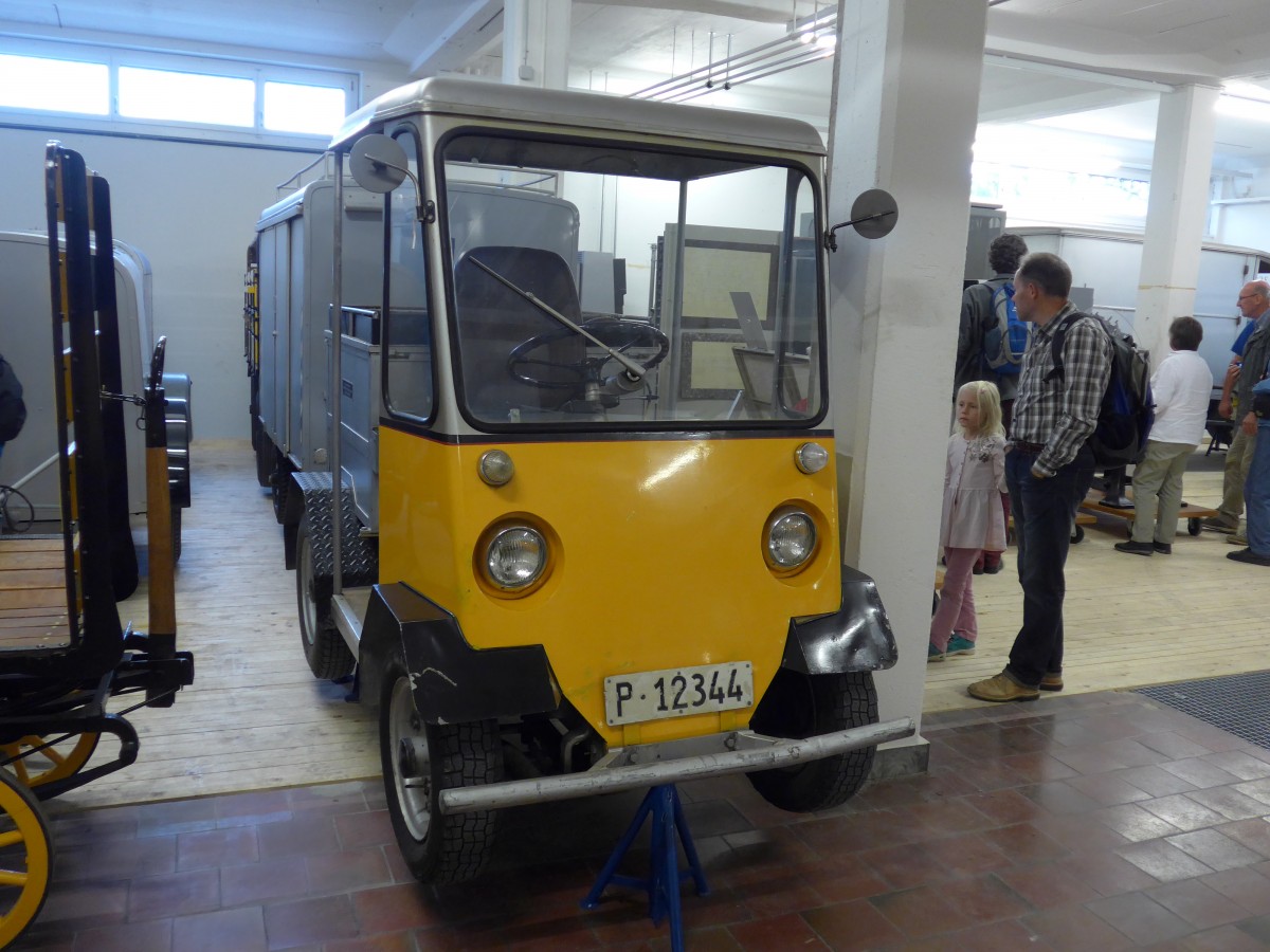 (164'651) - PTT-Regie - P 12'344 - Elektro-Fourgon am 13. September 2015 in Mamishaus, Depot MfK