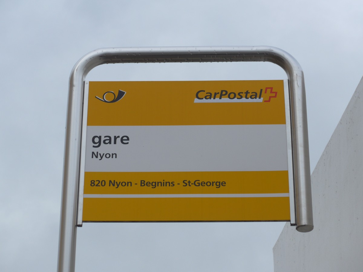 (165'053) - PostAuto-Haltestelle - Nyon, gare - am 18. September 2015