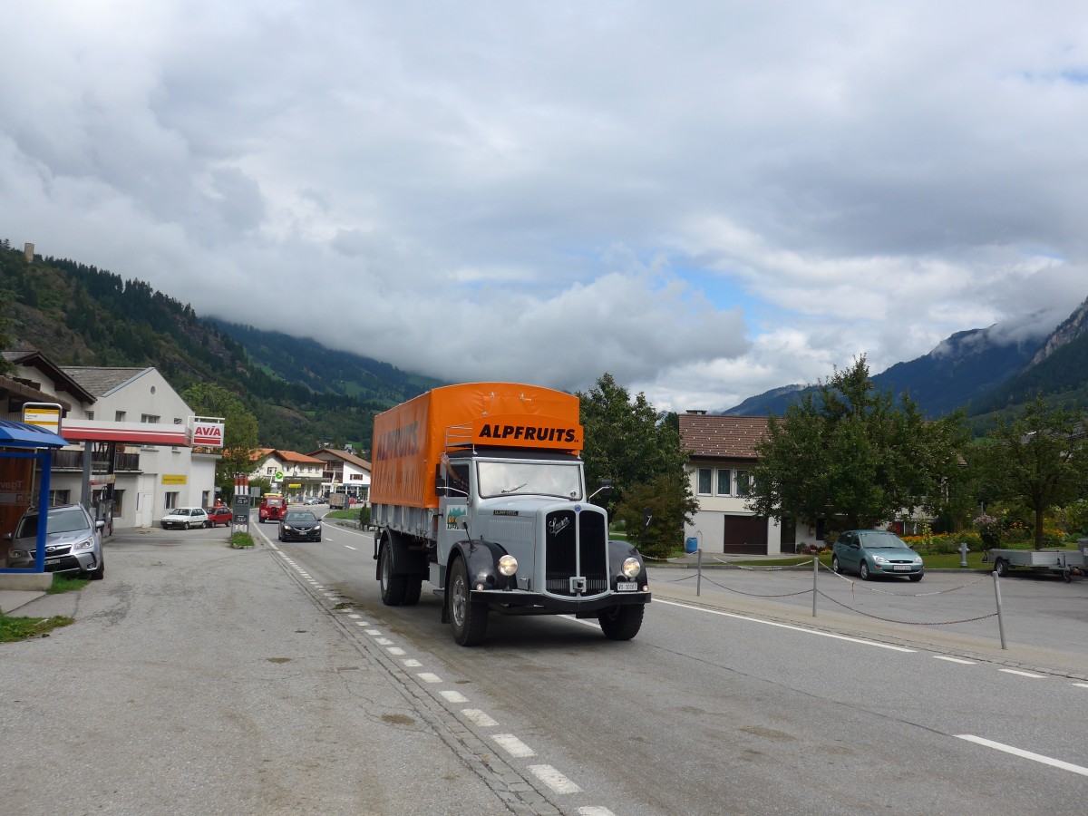 (165'406) - Alpfruits - VS 10'107 - Saurer am 19. September 2015 in Andeer, Tgavugl