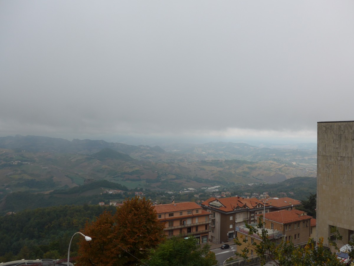 (165'608) - Ausblick von San Marino am 24. September 2015