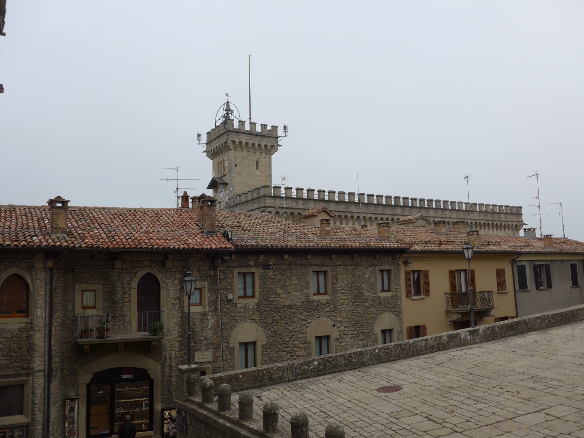 (165'618) - Alte H�user am 24. September 2015 in San Marino