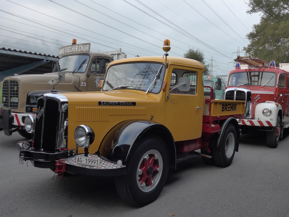 (166'087) - Brehm, Lupfig - AG 19'991 - Saurer am 10. Oktober 2015 in Sch�nis, Bicoareal