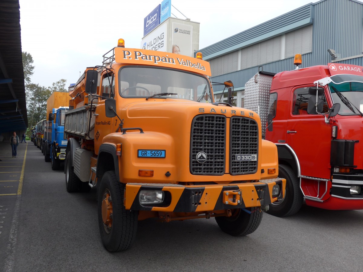 (166'096) - Parpan, Valbella - Nr. 7/GR 5659 - Saurer am 10. Oktober 2015 in Sch�nis, Bicoareal