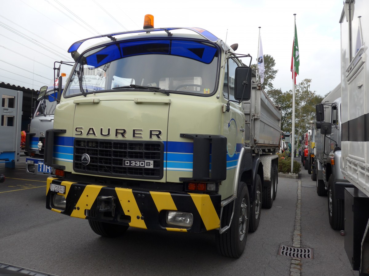(166'099) - Saurer - TI 218'833 - am 10. Oktober 2015 in Sch�nis, Bicoareal