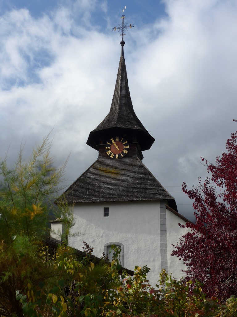 (166'207) - Die Kirche Reutigen am 11. Oktober 2015