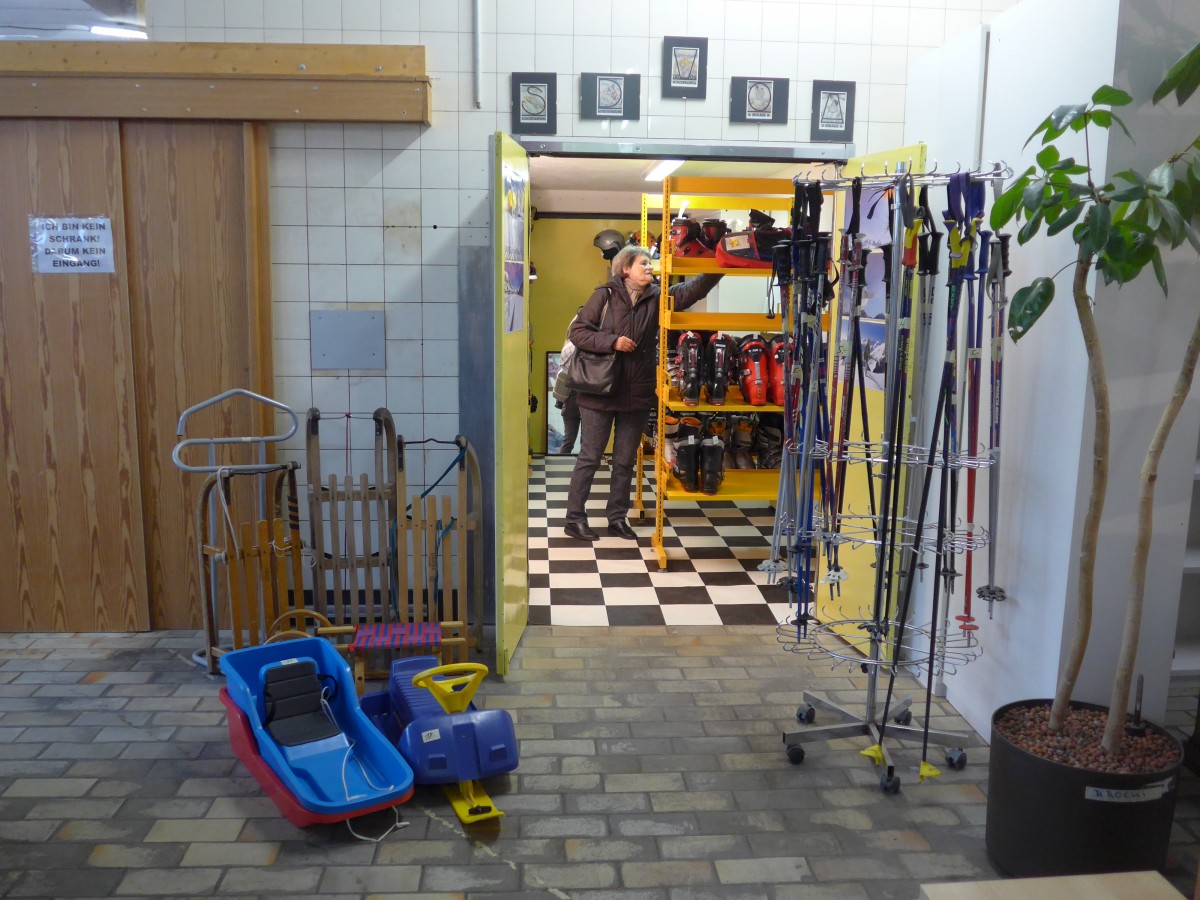 (166'259) - Er�ffnung Skiraum am 16. Oktober 2015 im BrockiShop