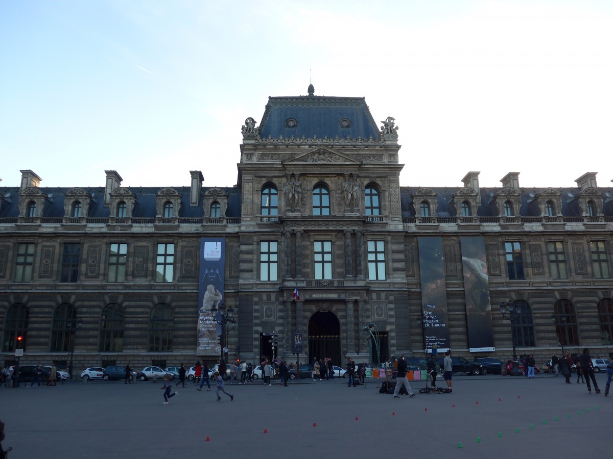 (166'719) - Das Louvre in Paris am 15. November 2015