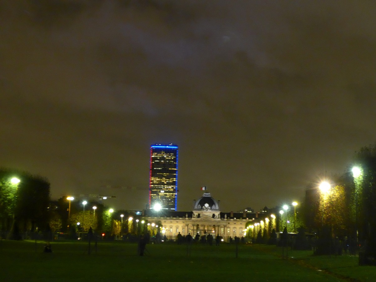 (167'264) - Die Milit�rschule am 17. November 2015 in Paris
