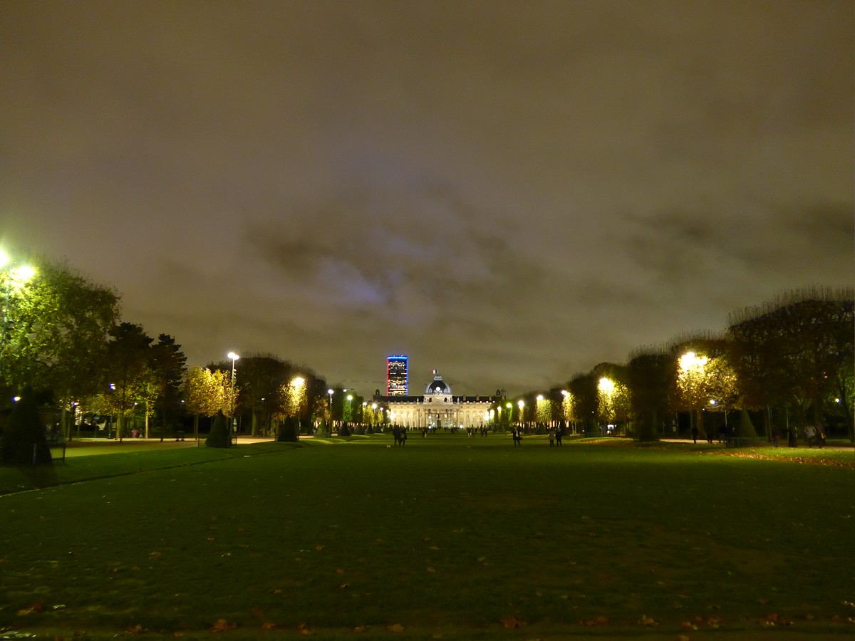 (167'271) - Die Milit�rschule am 17. November 2015 in Paris