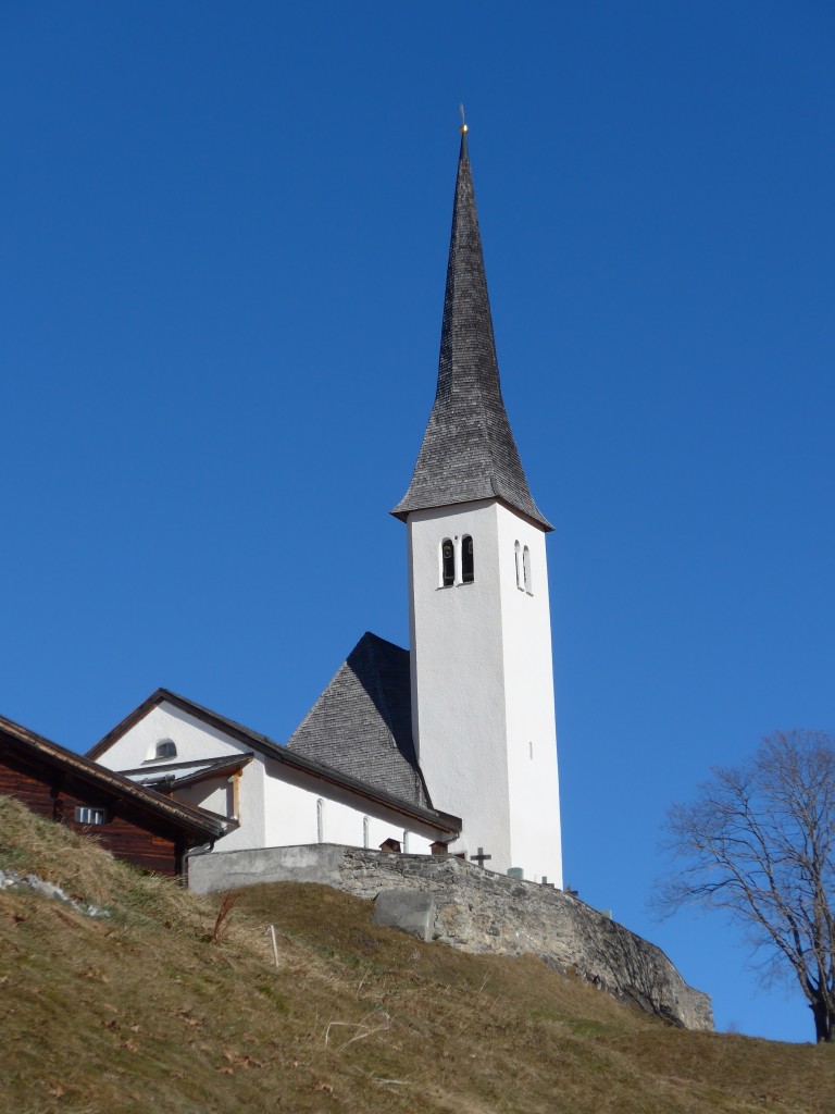 (167'651) - Die Kirche in Tenna am 5. Dezember 2015