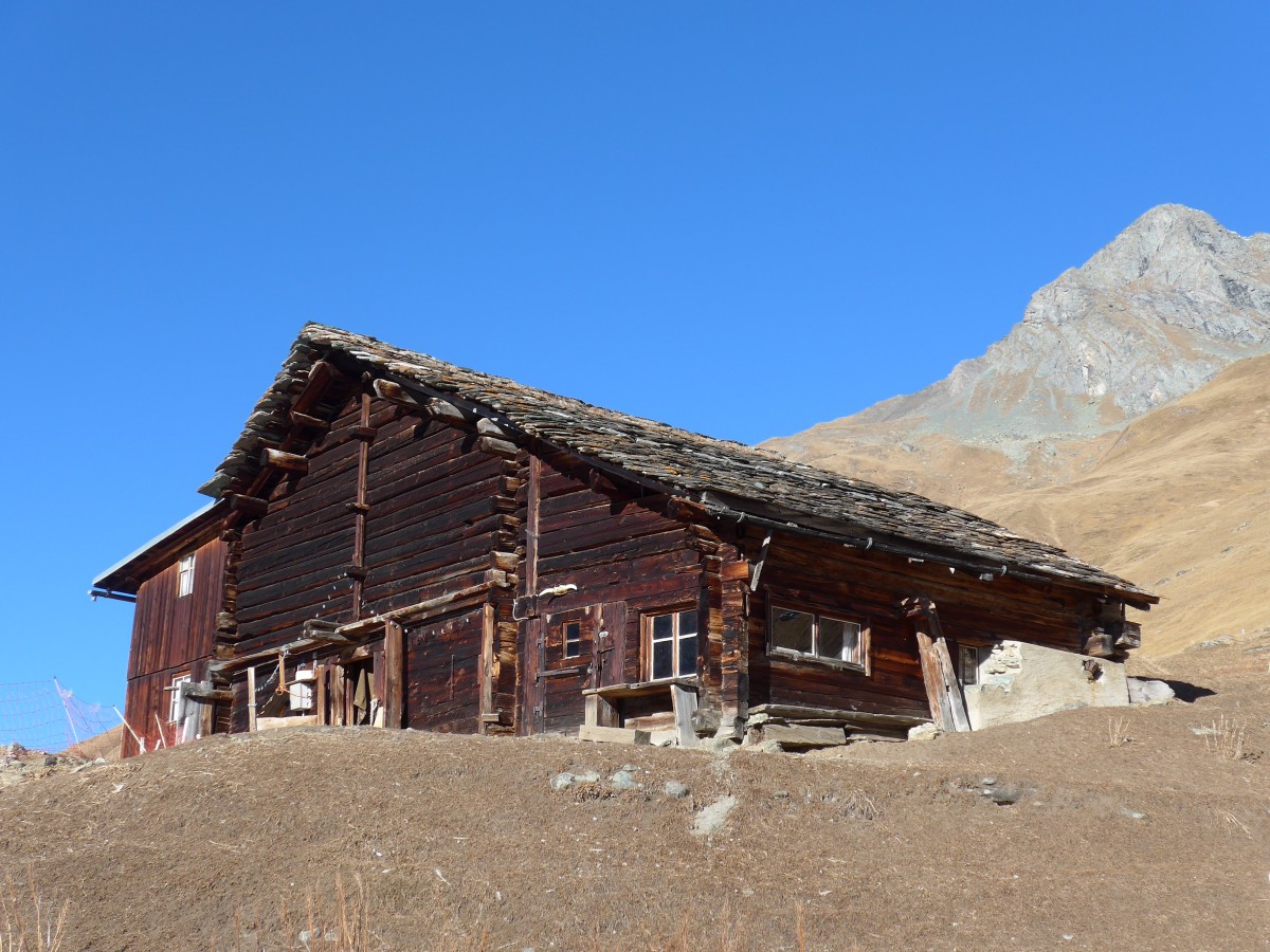 (168'077) - Altes Haus am 29. Dezember 2015 in Juf