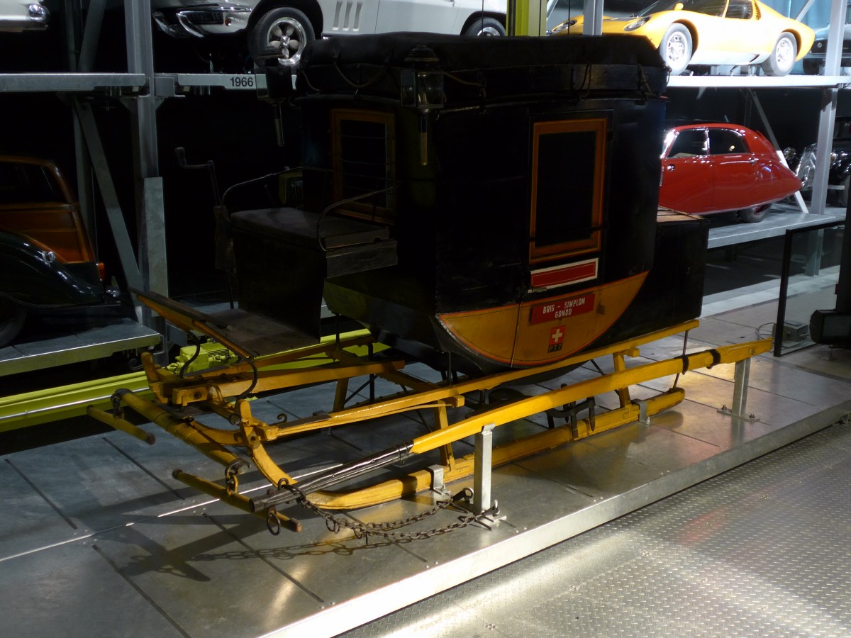 (168'914) - Postkutsche als Schlitten am 25. Februar 2016 in Luzern, Verkehrshaus