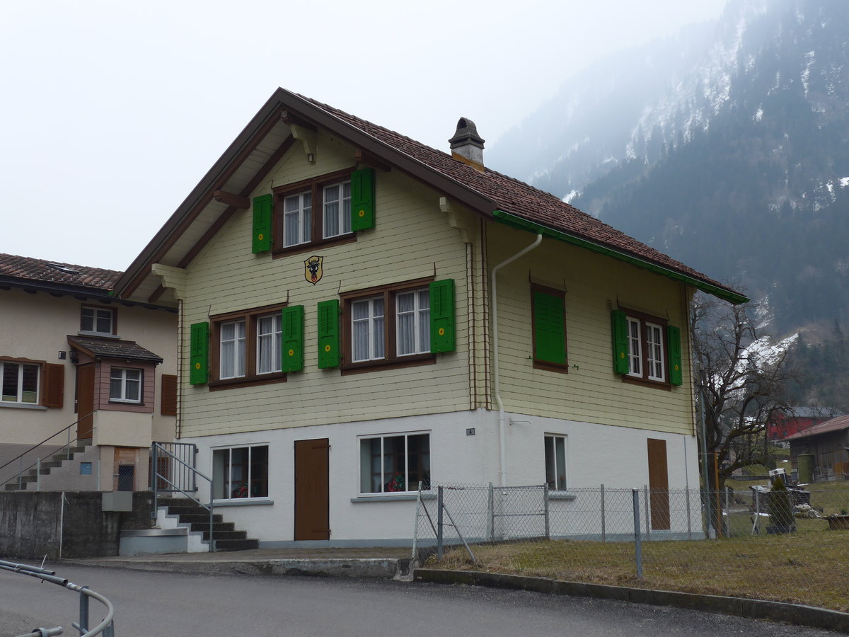 (169'443) - Haus am 25. M�rz 2016 in Bristen