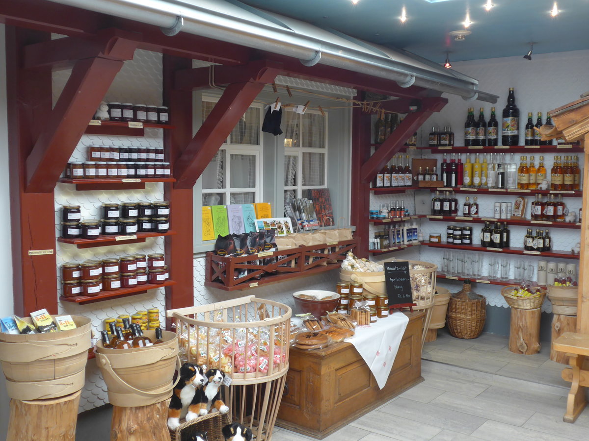 (169'659) - Verkaufsecke am 2. April 2016 in Teufen, Restaurant Waldegg