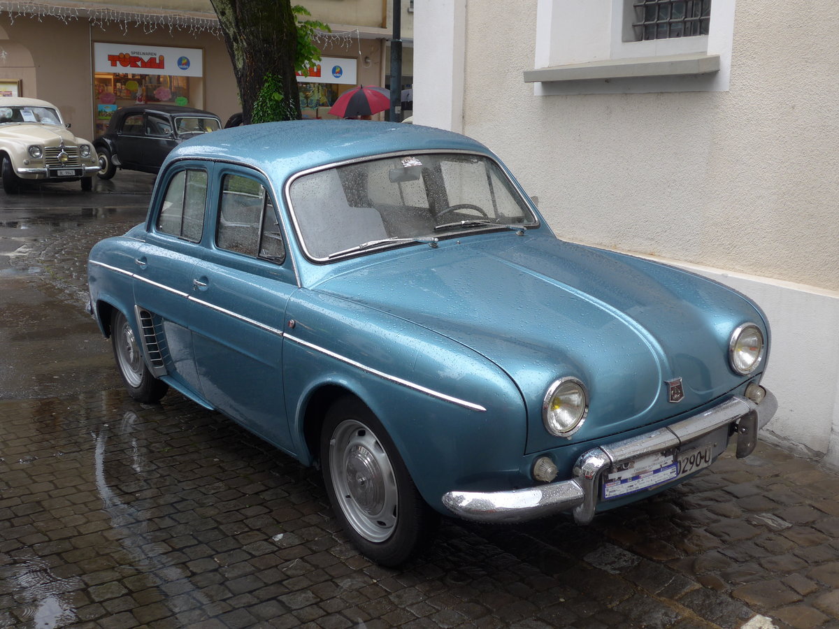 (170'558) - Renault - ZH 30'290 U - am 14. Mai 2016 in Sarnen, OiO