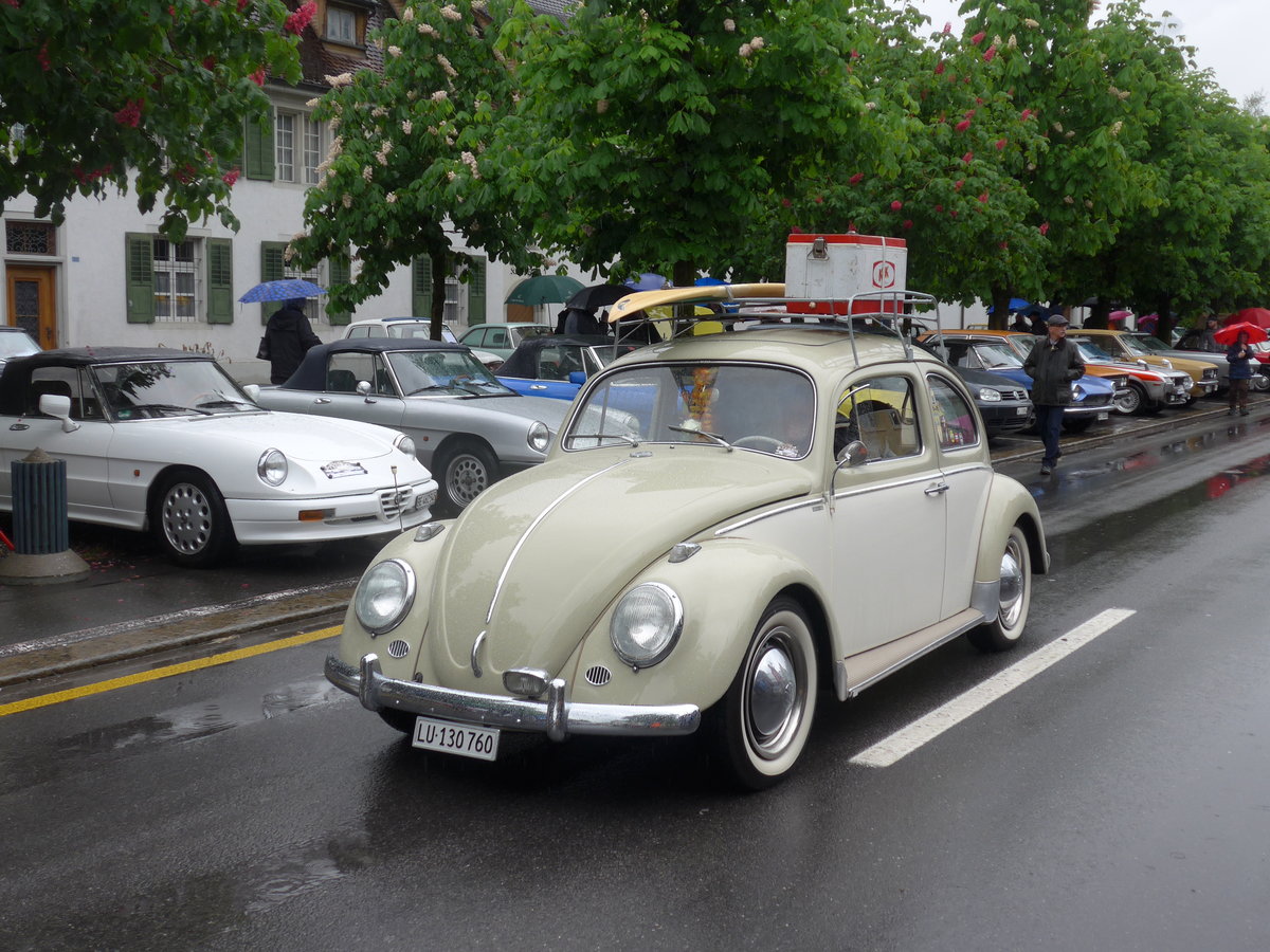 (170'597) - VW-K�fer - LU 130'760 - am 14. Mai 2016 in Sarnen, OiO