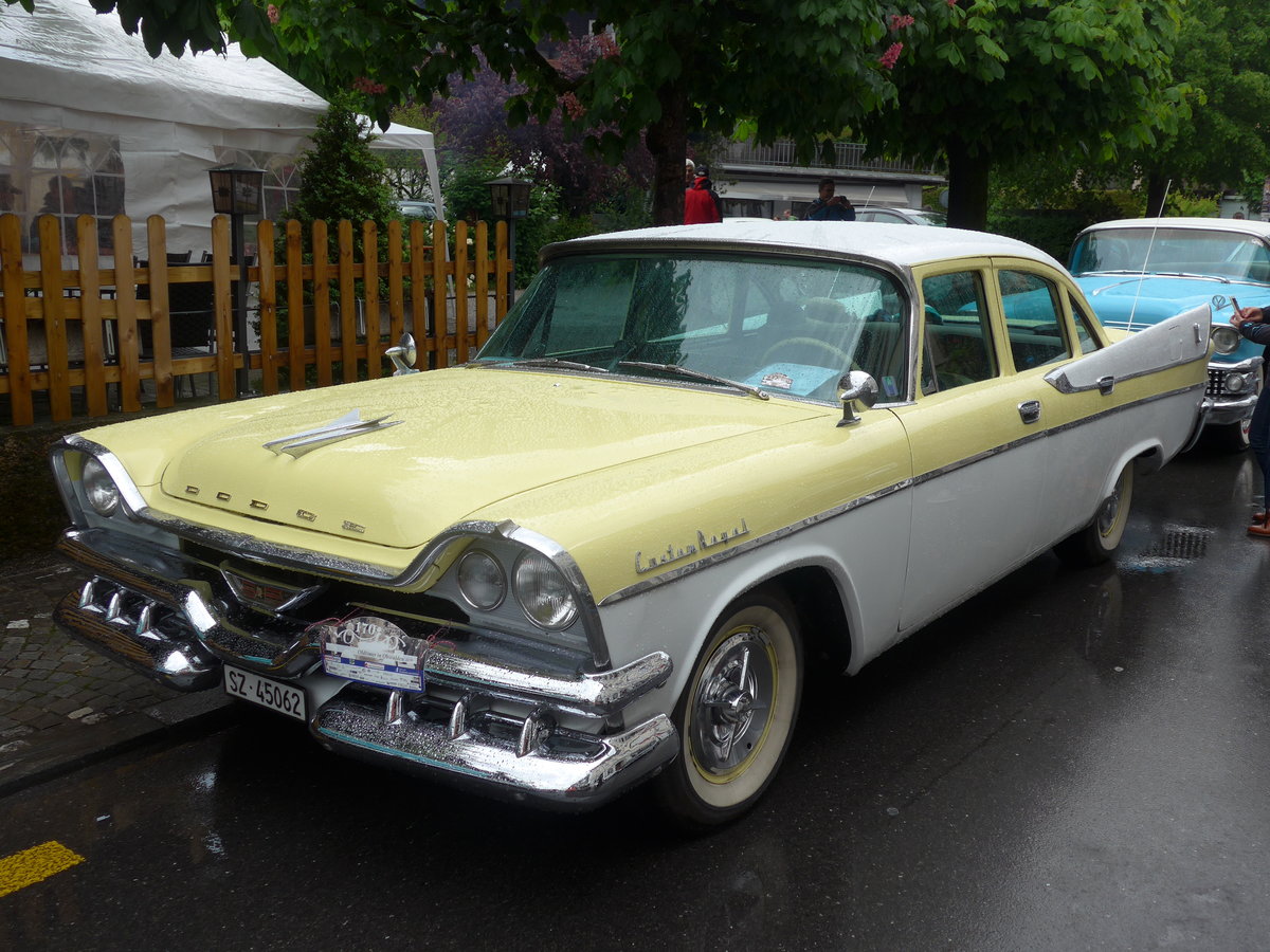 (170'688) - Dodge - SZ 45'062 - am 14. Mai 2016 in Sarnen, OiO