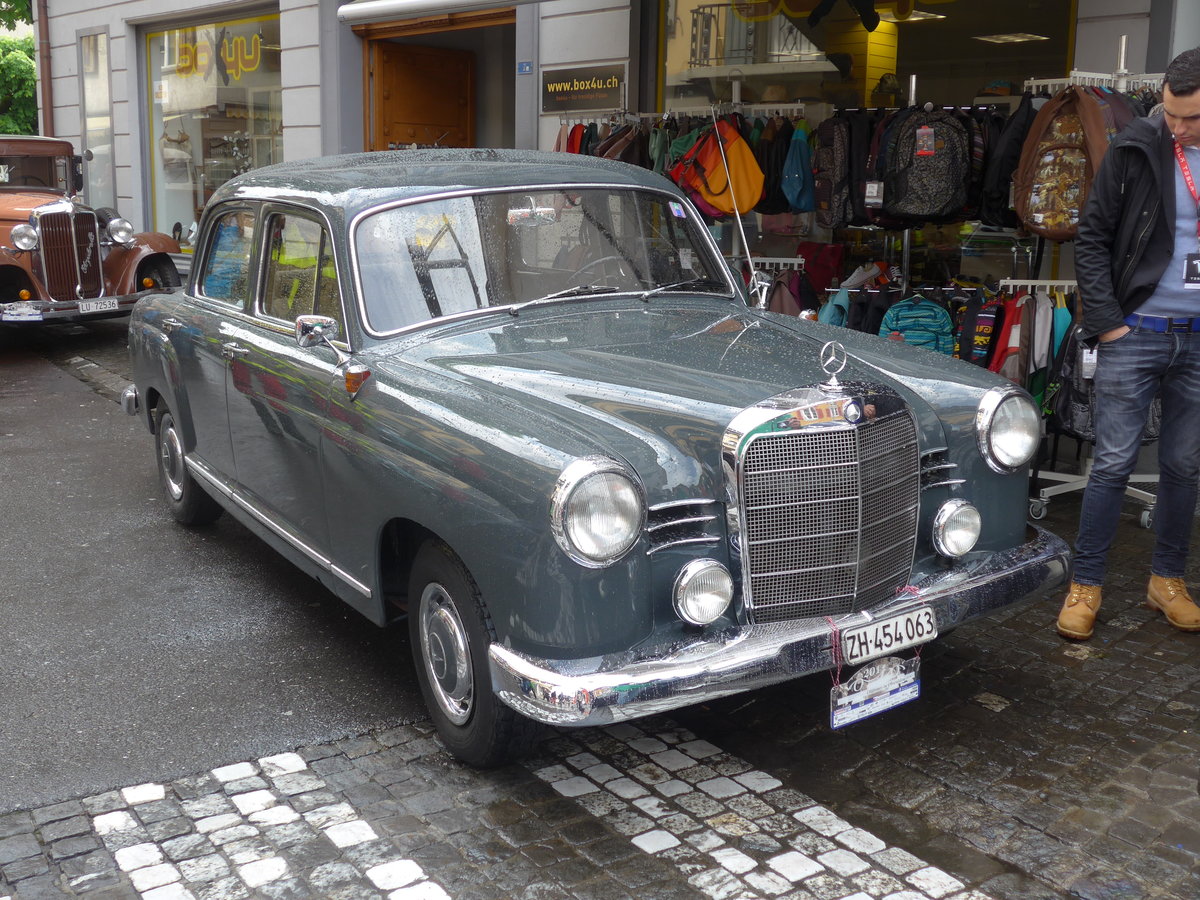 (170'770) - Mercedes - ZH 454'063 - am 14. Mai 2016 in Sarnen, OiO