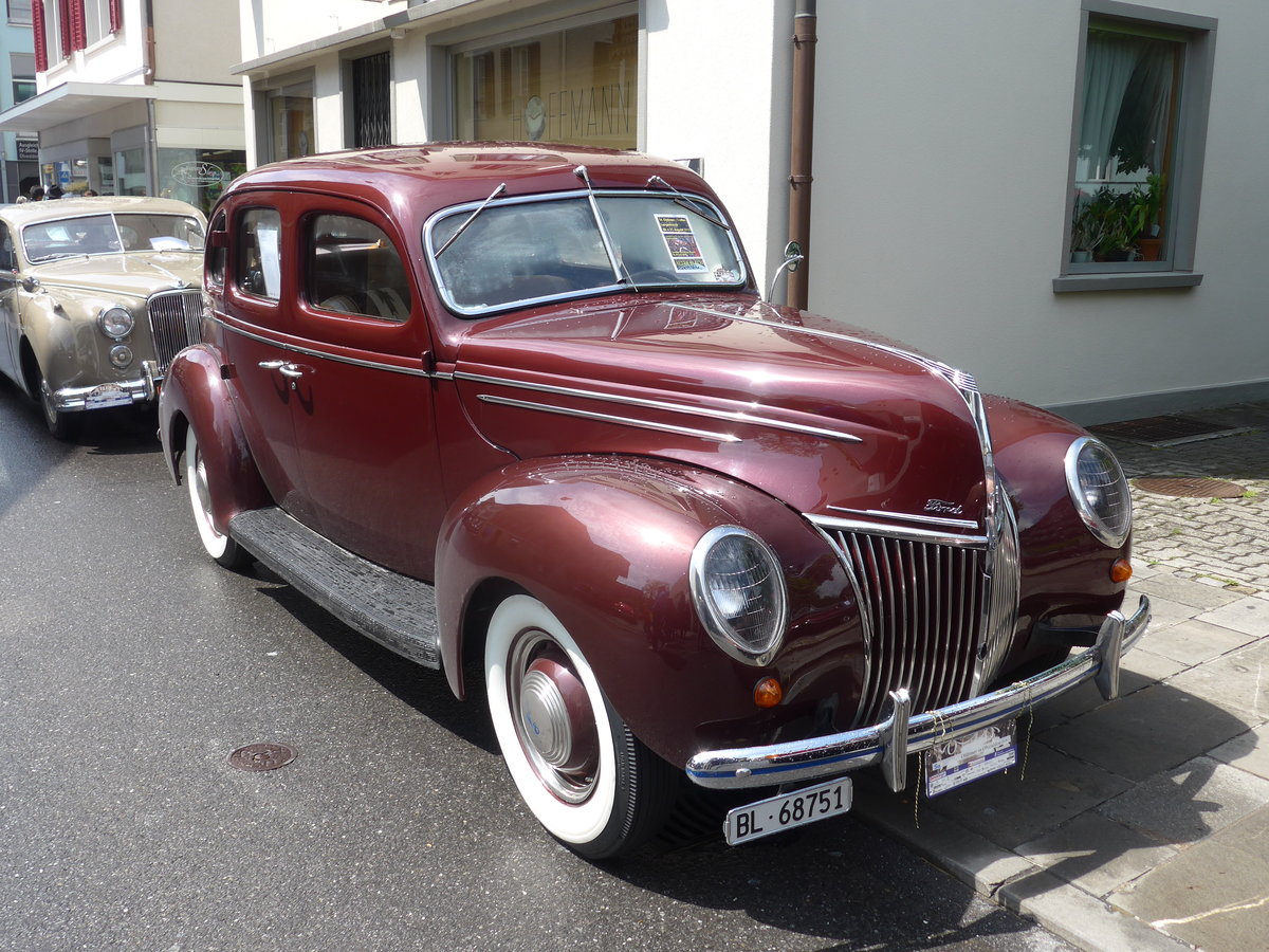 (170'791) - Ford - BL 68'751 - am 14. Mai 2016 in Sarnen, OiO