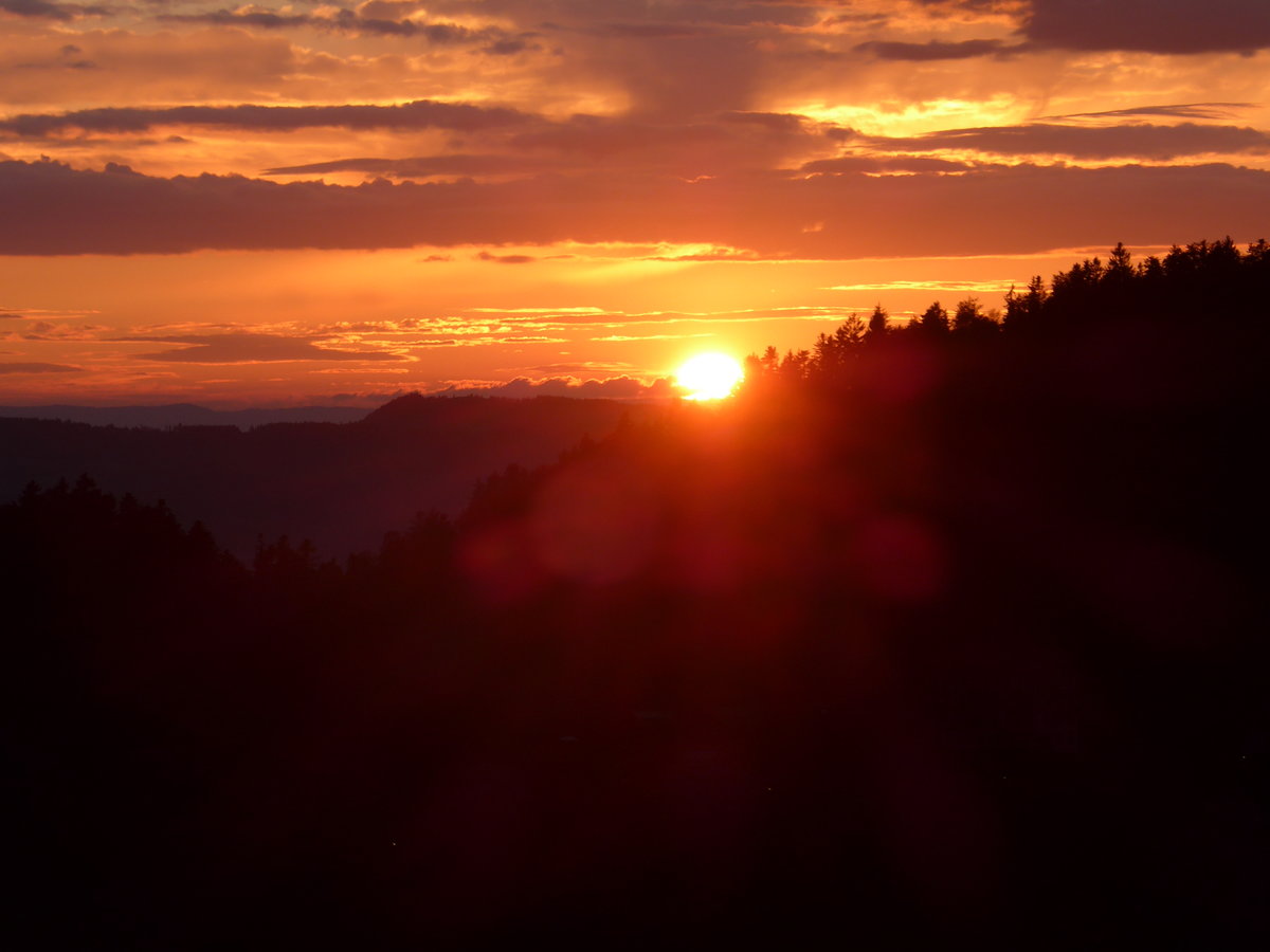 (171'425) - Sonnenuntergang am 25. Mai 2016 in Heiligenschwendi