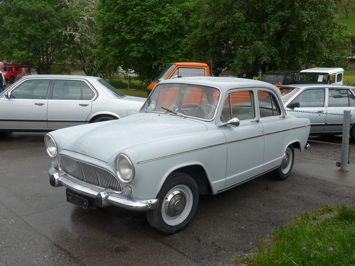 (171'502) - Simca am 28. Mai 2016 beim Bahnhof Boltigen