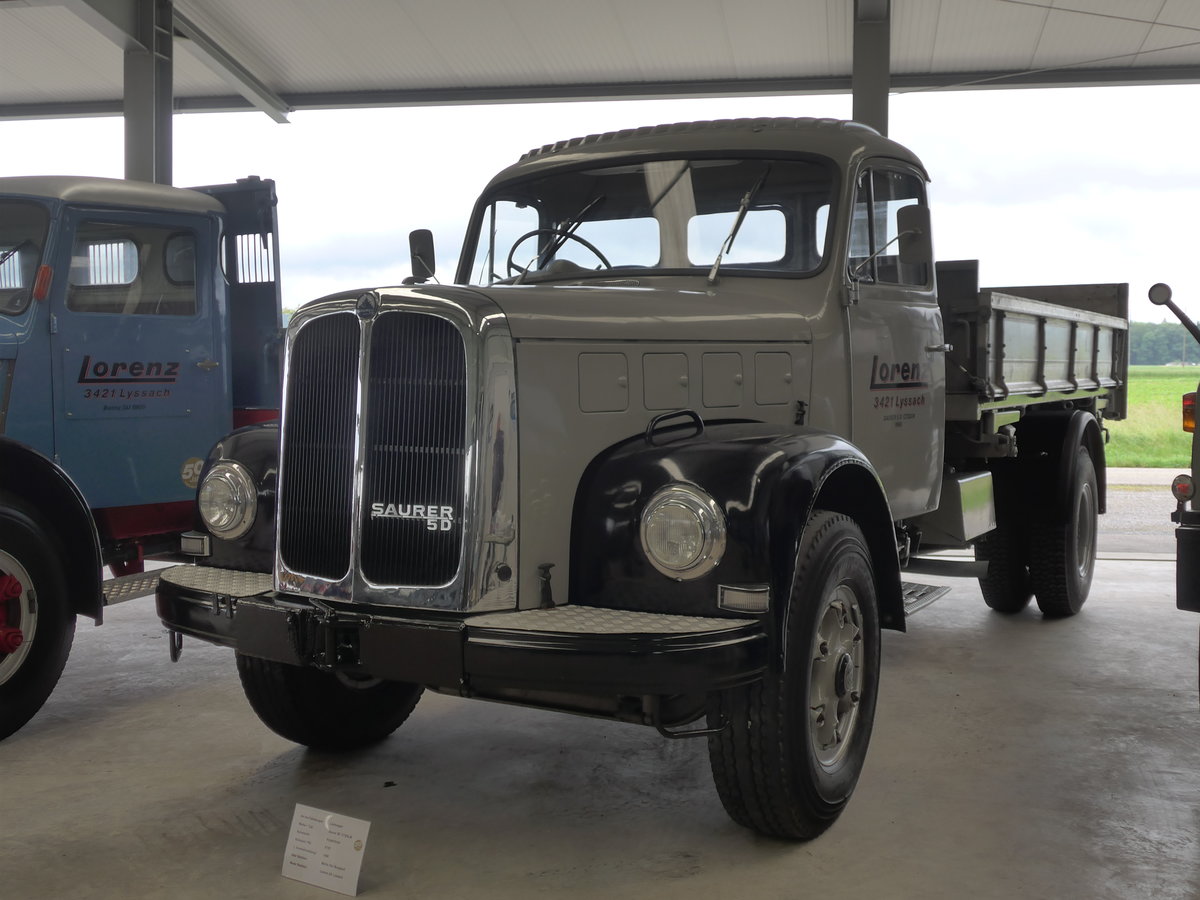 (171'575) - Lorenz, Lyssach - Saurer am 4. Juni 2016 in Lyssach, Garage