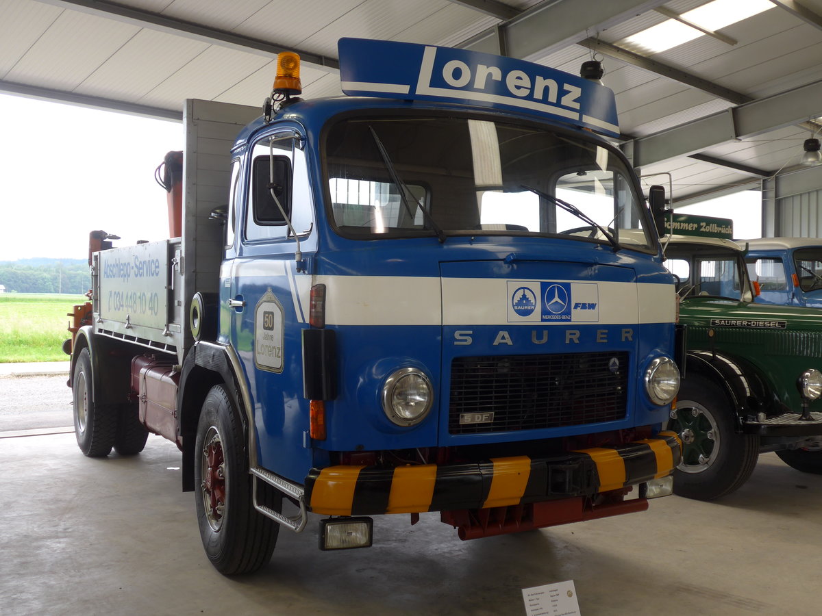 (171'582) - Lorenz, Lyssach - Saurer am 4. Juni 2016 in Lyssach, Garage