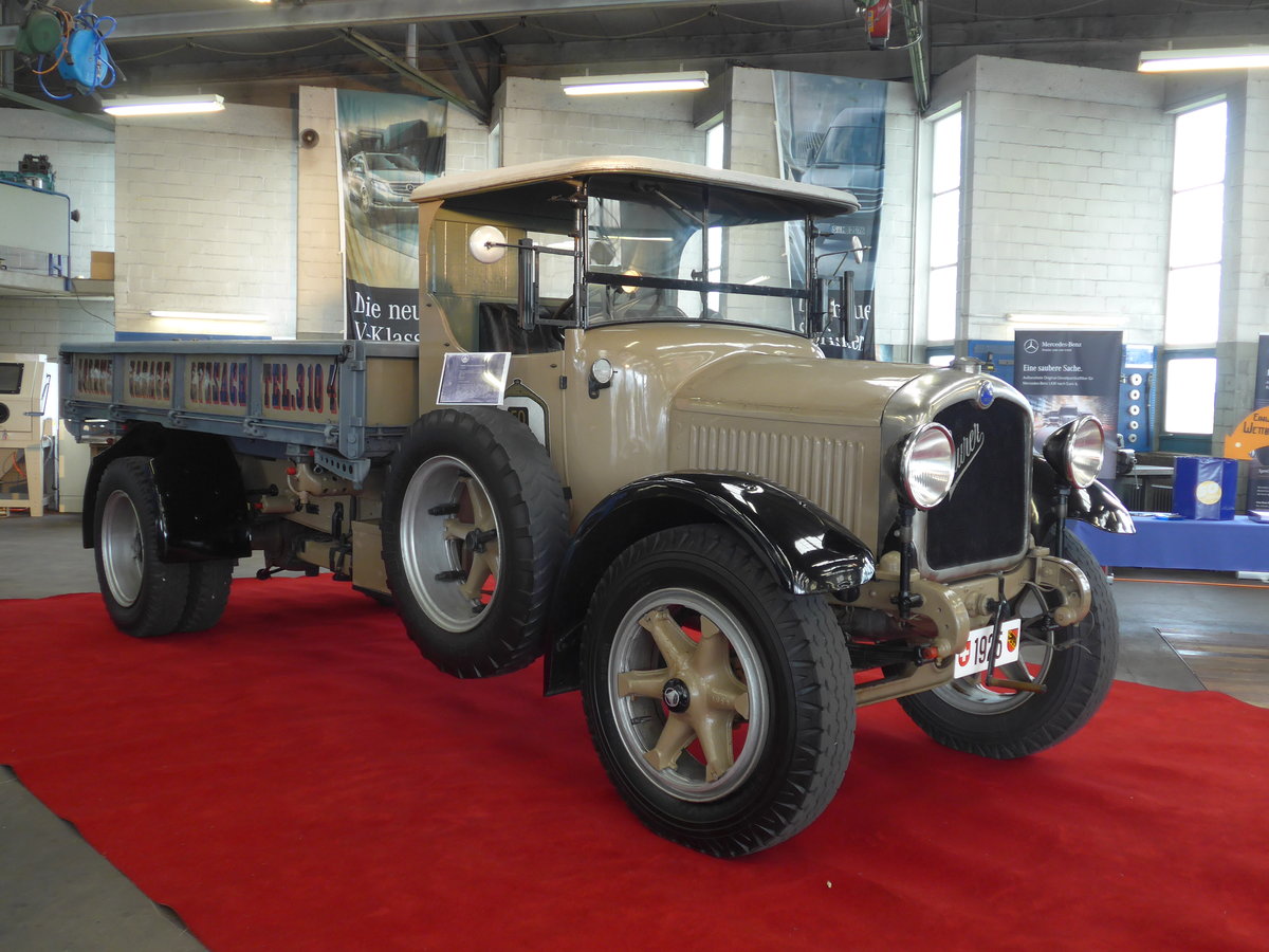 (171'610) - Lorenz, Lyssach - Saurer am 4. Juni 2016 in Lyssach, Garage