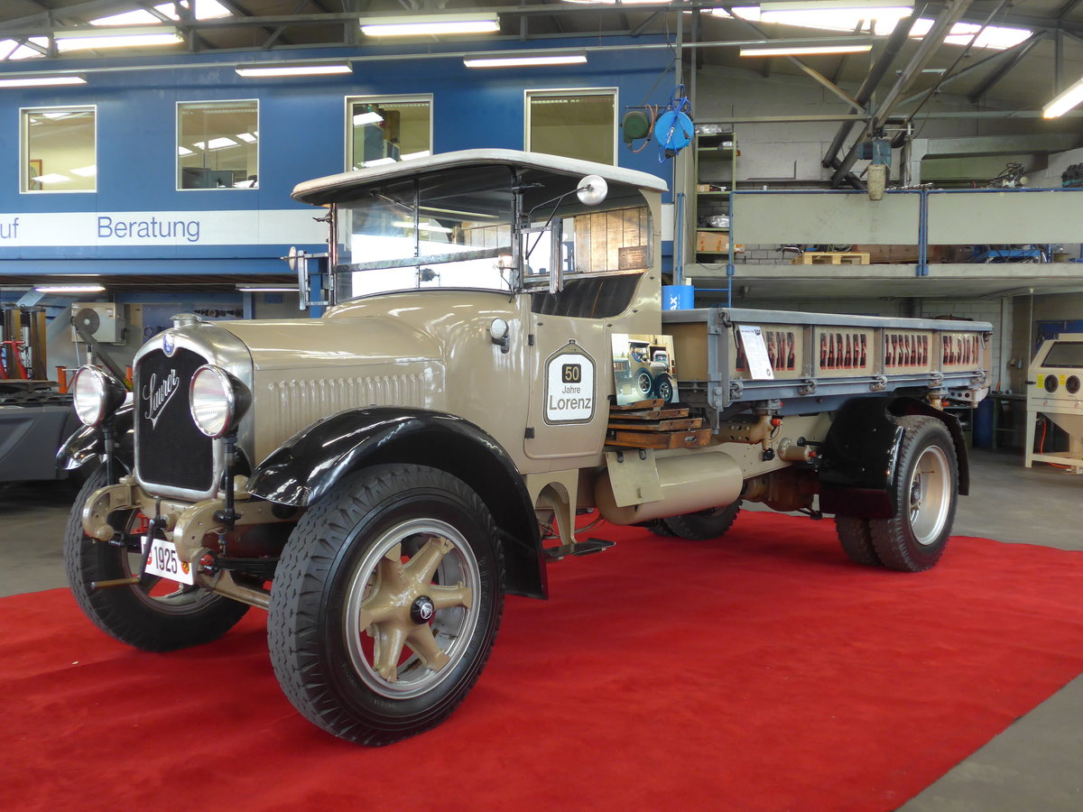 (171'611) - Lorenz, Lyssach - Saurer am 4. Juni 2016 in Lyssach, Garage