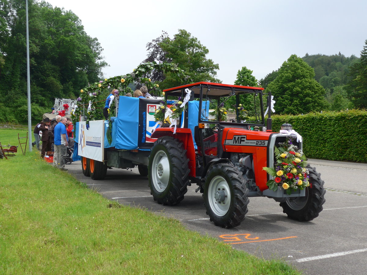 (171'652) - Massey-Ferguson - BE 29 - am 5. Juni 2016 am Jodlerfest in Steffisburg