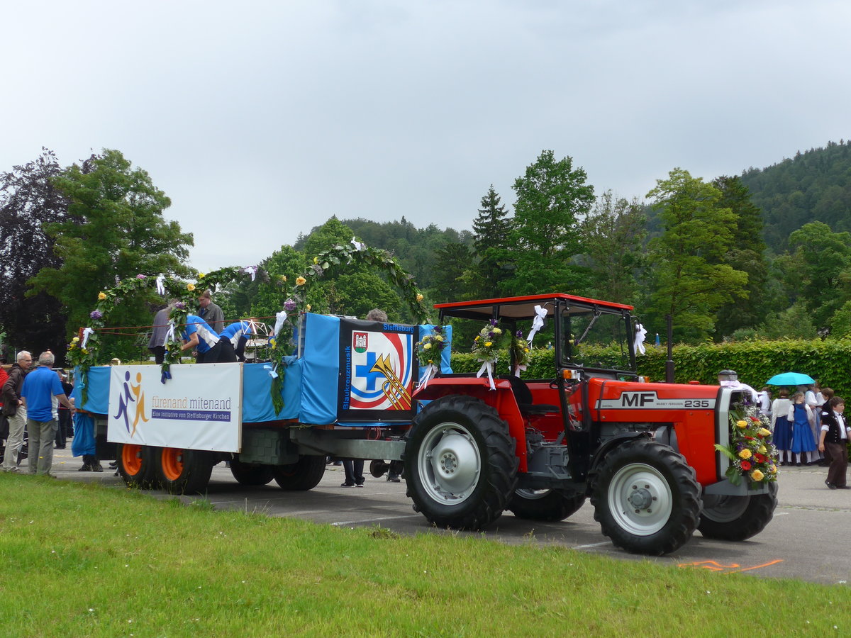 (171'653) - Massey-Feguson - BE 29 - am 5. Juni 2016 am Jodlerfest in Steffisburg