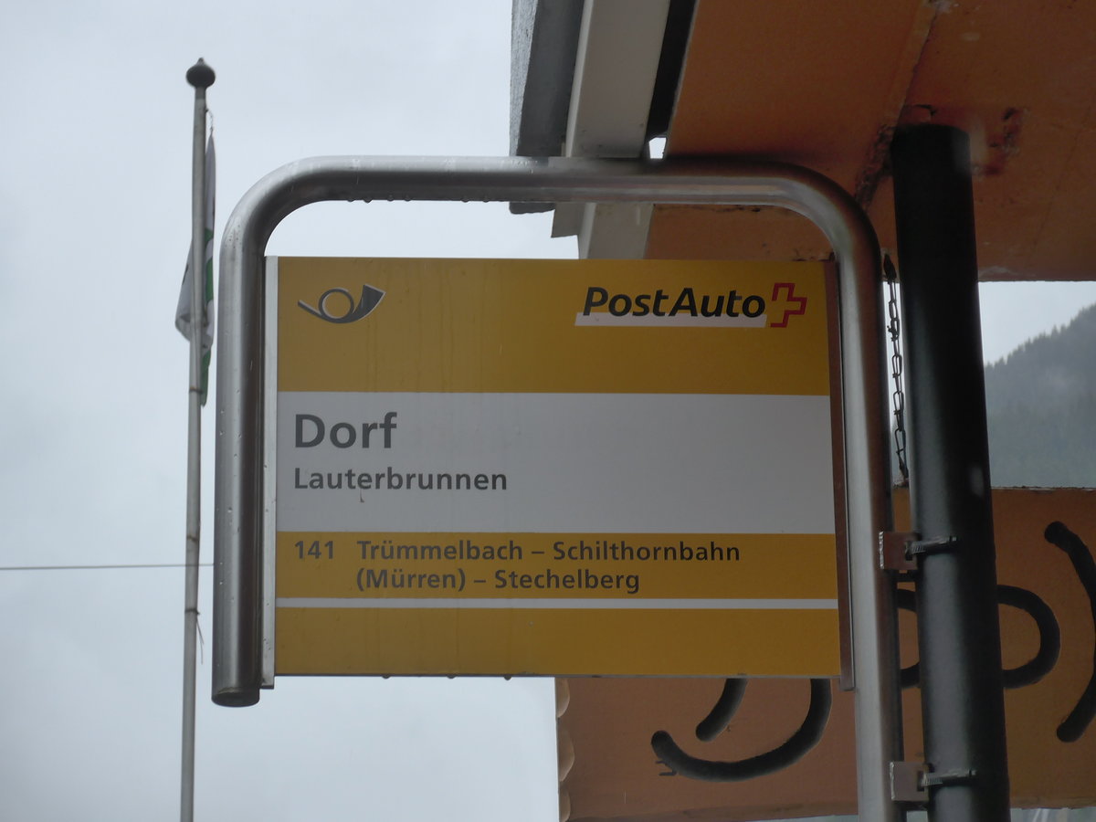 (171'744) - PostAuto-Haltestelle - Lauterbrunnen, Dorf - am 12. Juni 2016