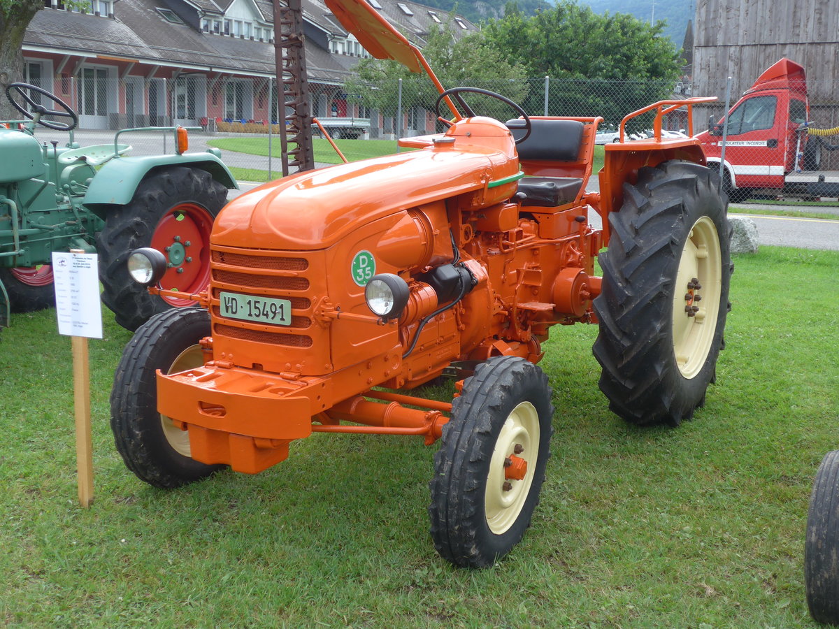 (172'043) - Renault - VD 15'491 - am 25. Juni 2016 in Aigle, Saurertreffen