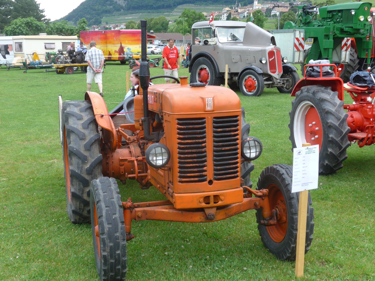 (172'071) - Fiat - am 25. Juni 2016 in Aigle, Saurertreffen