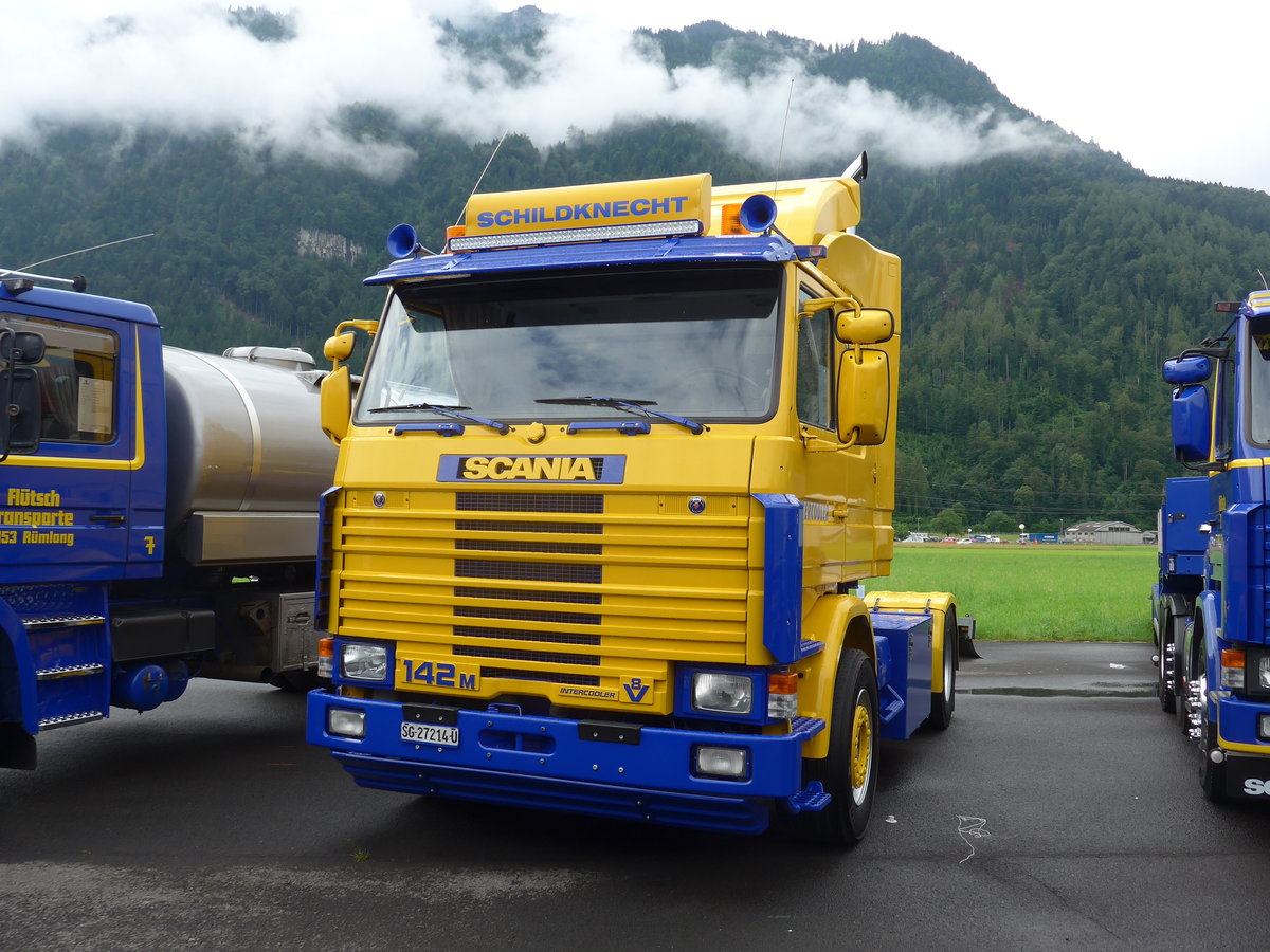 (172'283) - Schildknecht - SG 27'214 U - Scania am 26. Juni 2016 in Interlaken, Flugplatz