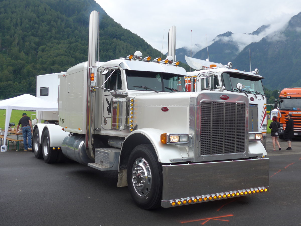 (172'308) - Peterbilt - FR 2675 U - am 26. Juni 2016 in Interlaken, Flugplatz