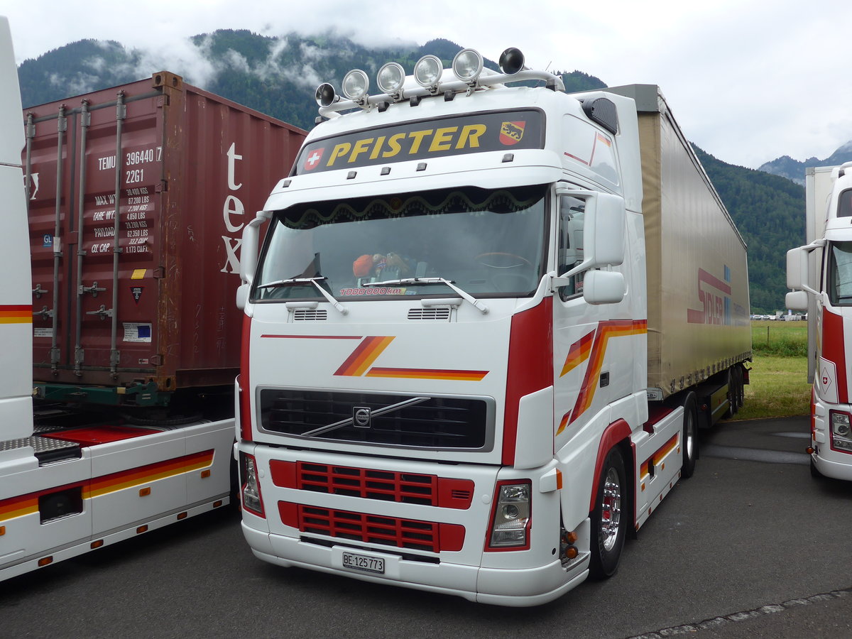 (172'415) - Pfister, Walliswil - BE 125'773 - Volvo am 26. Juni 2016 in Interlaken, Flugplatz