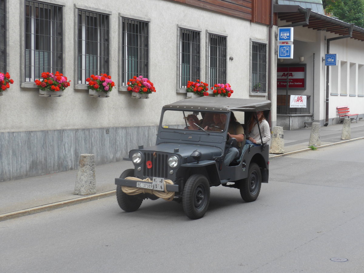 (173'436) - Willys - BE 37'389 - am 31. Juli 2016 beim Autobahnhof Adelboden