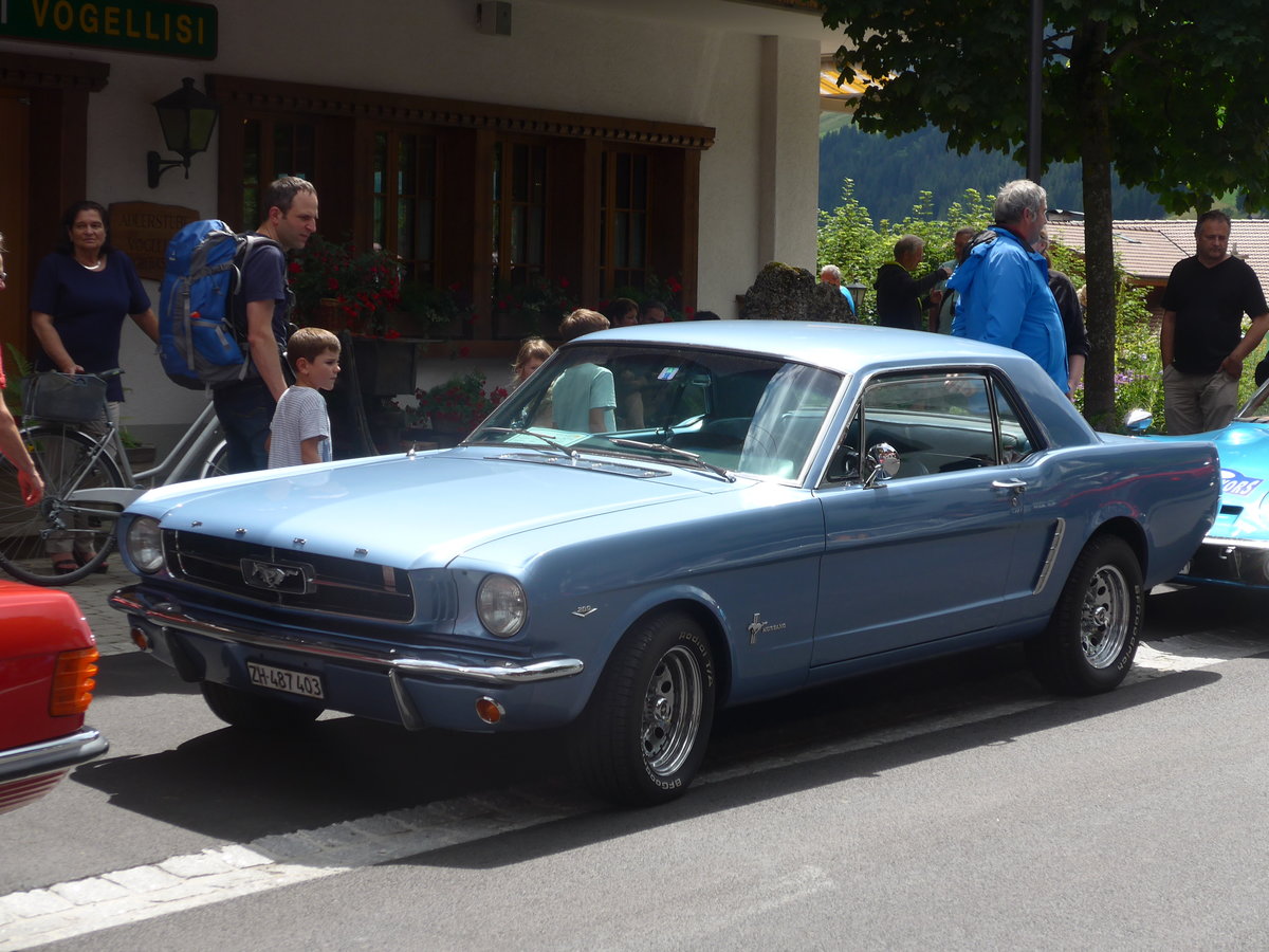 (173'442) - Ford - ZH 487'403 - am 31. Juli 2016 in Adelboden, Dorfstrasse