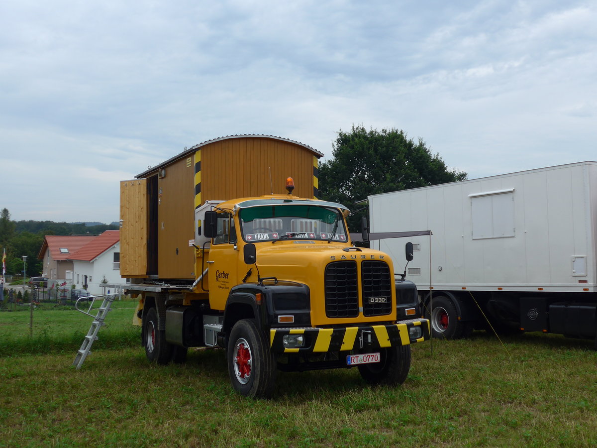 (173'959) - Gerber, Pfullingen - RT 0770 - Saurer am 20. August 2016 in B�singen, Bahnhof