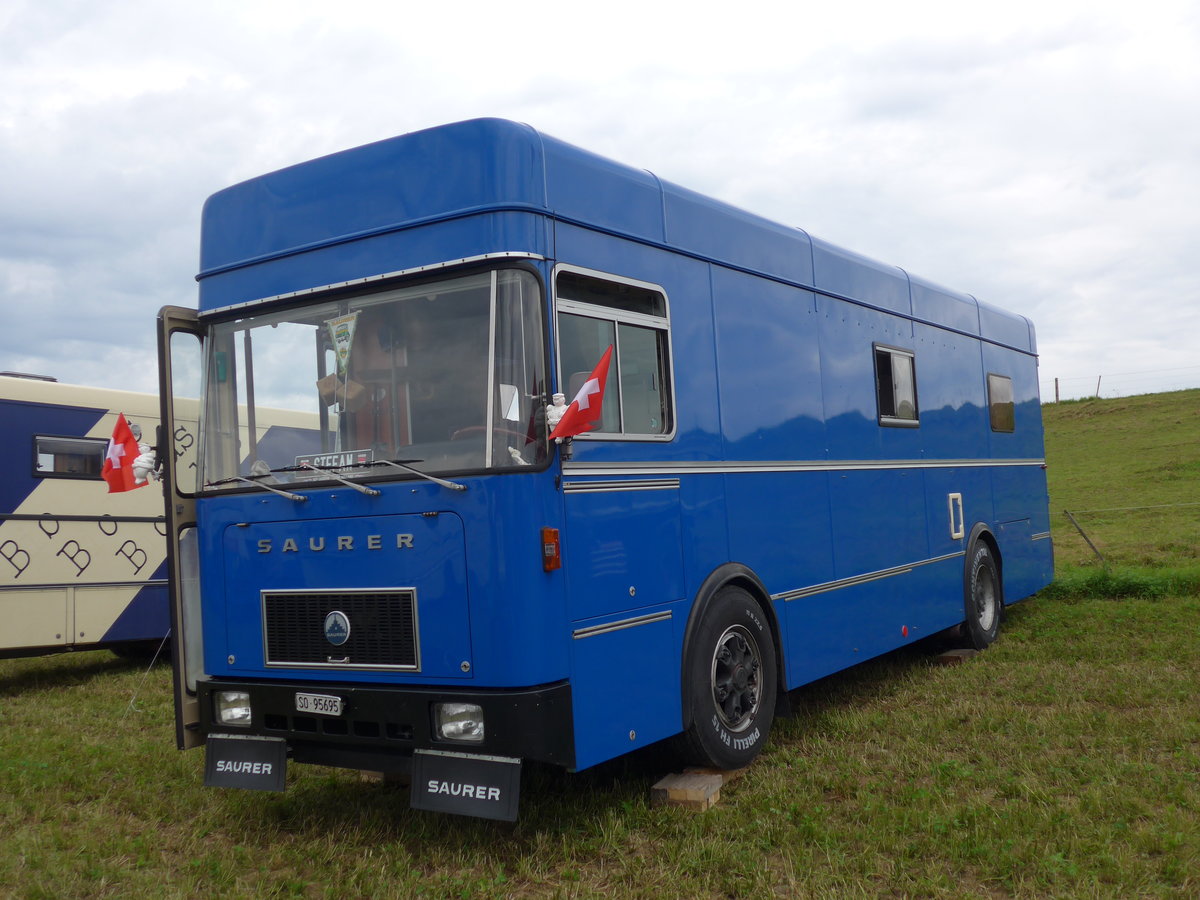 (174'029) - Saurer - SO 95'695 - am 20. August 2016 in B�singen, Bahnhof